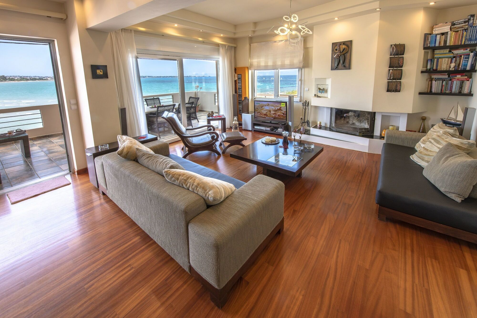 Artemis Majestic Apartment Exterior photo